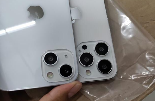 大方苹果手机维修分享iPhone 13‌机模长什么样 