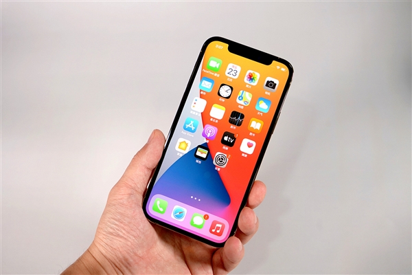 大方苹果手机维修分享iOS 14.2修订版已到，专属iPhone 12系列 